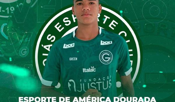 Danilo Cunha da Silva, de apenas 15 anos é o mais novo contratado do Esporte Clube Goiás.