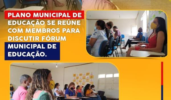 Equipe se reúne para tratar de metas e planos para a realização do Fórum Municipal de Educação.