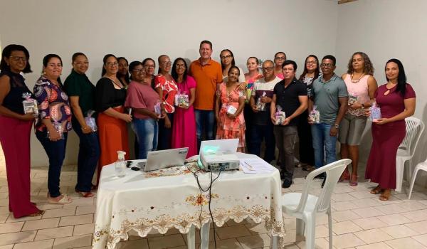 REUNIÃO COM DIRETORES ESCOLARES