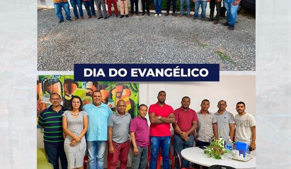 Reunião com representantes religiosos de todo o município para tratar sobre a comemoração do Dia do Evangélico.
